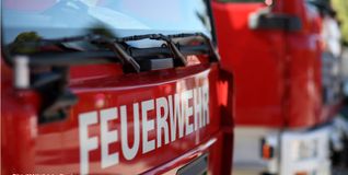 Der Brand wurde zufällig entdeckt – mehrere Helfer löschten ihn mit Eimern.